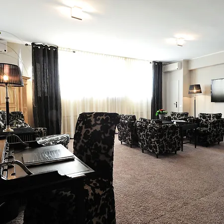 Stage47 Hotel
